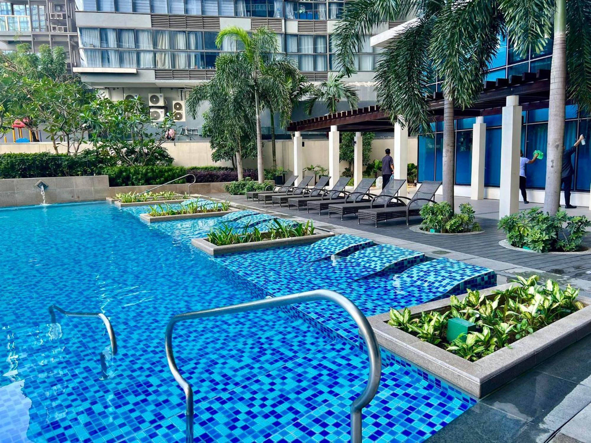 Hotel Vibe Condo At Uptown Parksuites Bgc Taguig Kültér fotó