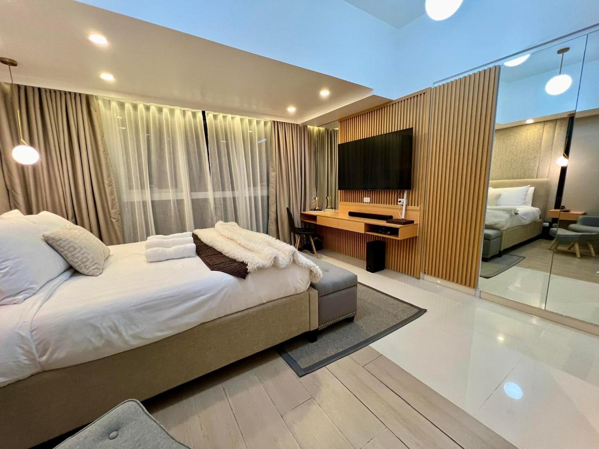 Hotel Vibe Condo At Uptown Parksuites Bgc Taguig Kültér fotó